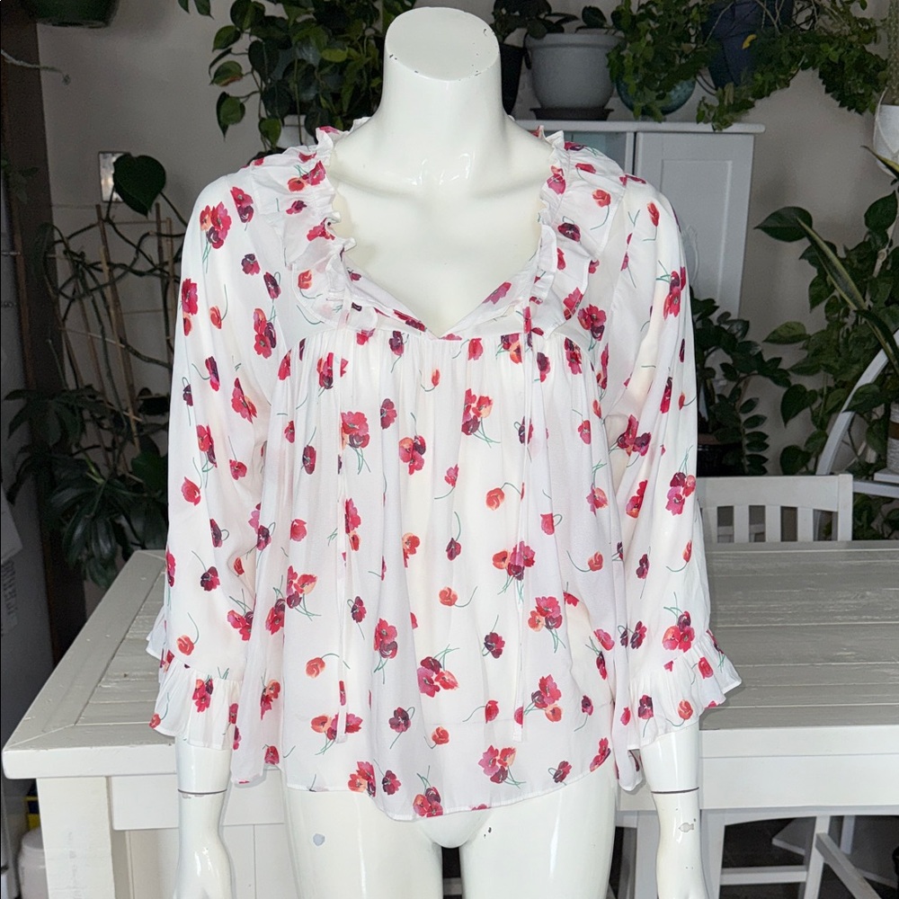 GAP White Blouse with Red Floral Print ruffle square sleeves NWOT oversized XS